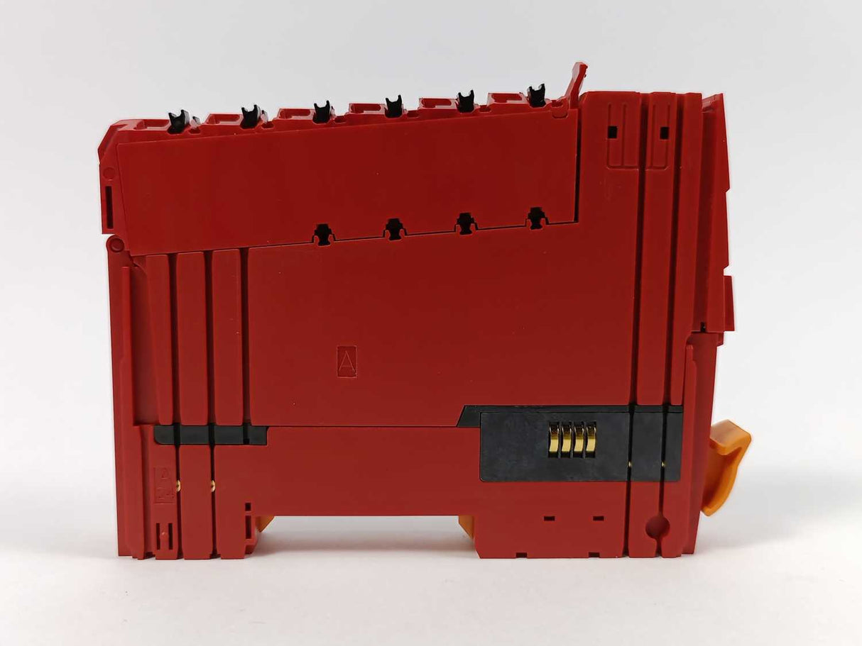 B&R X20DO6639 with X20BM12