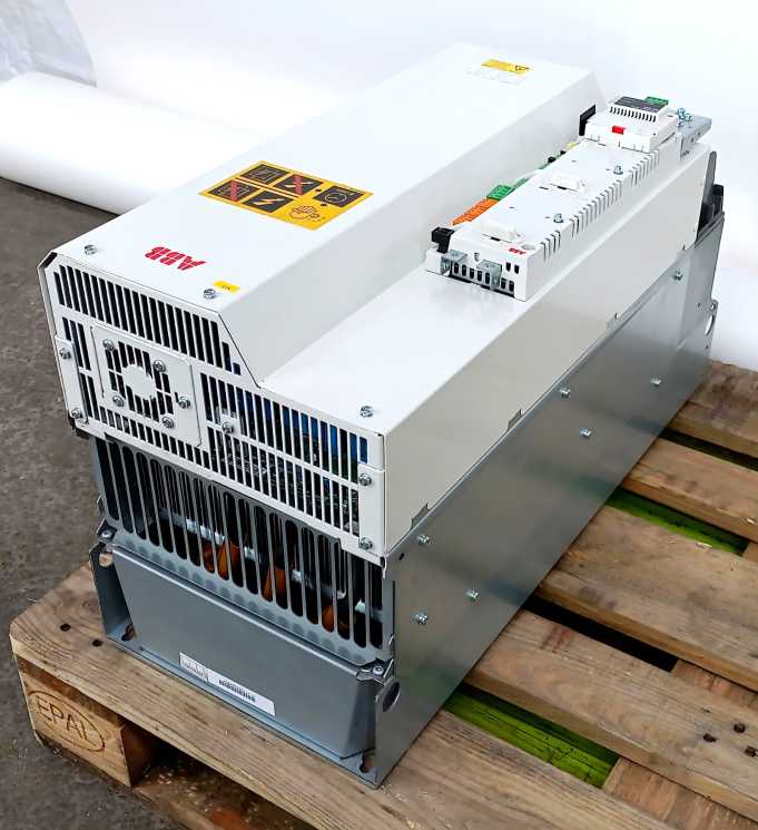 ABB 3AUA0000027760 ACS850-04-225A-5+E202+J400+K458+P916+P920, drive module