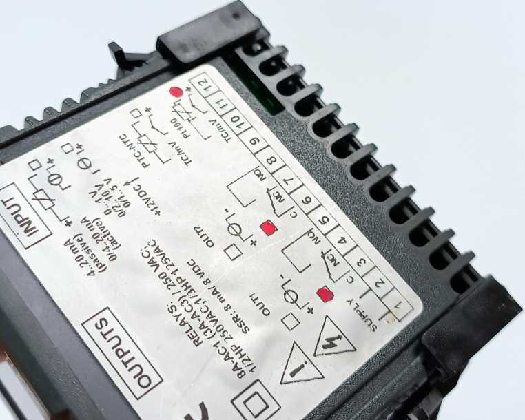 Tecnologic TLK38 FCRR--- Temperature Controler TLK38 12VAC/VDC