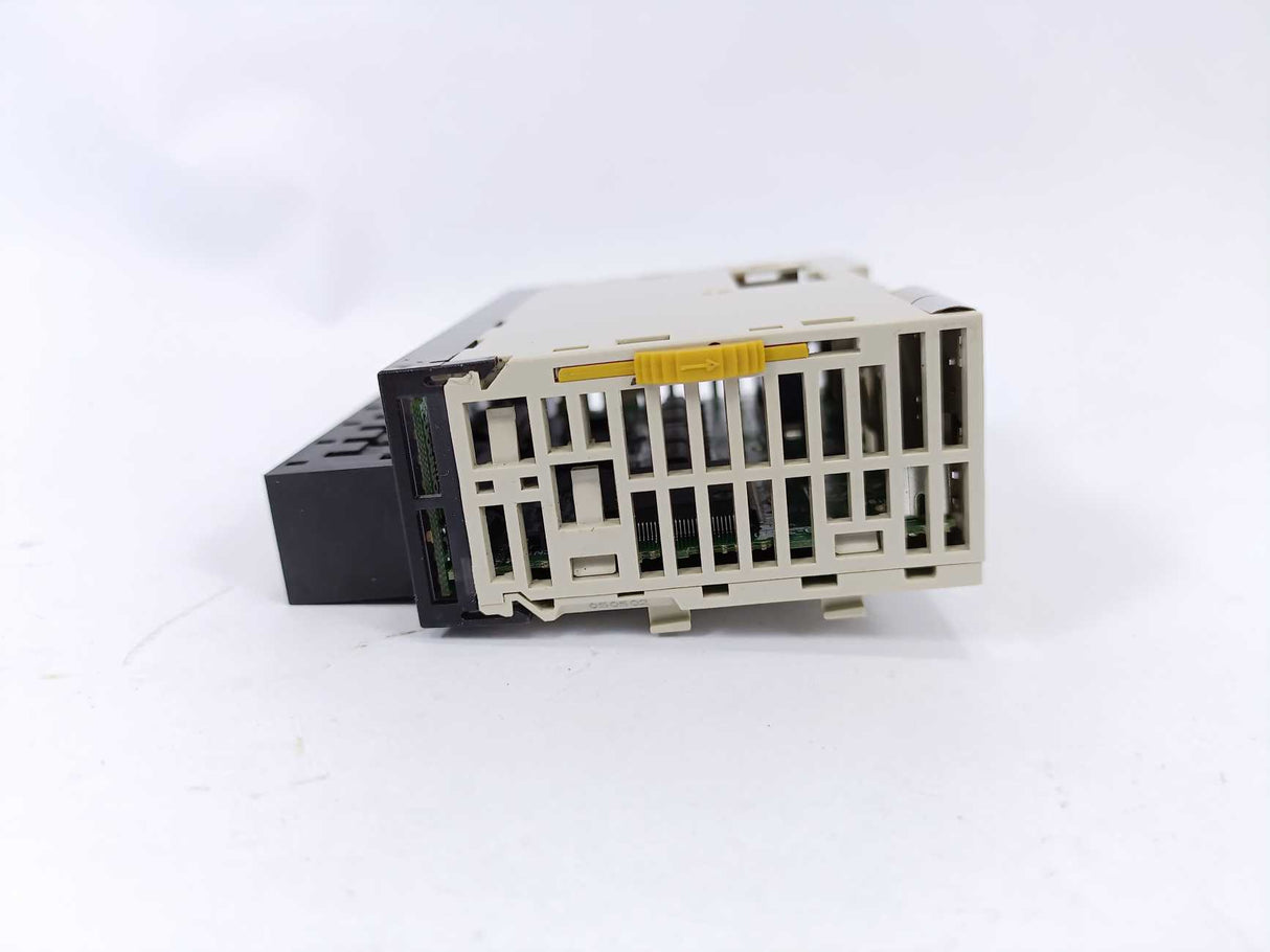 OMRON CJ1W-OD212 Output Unit 24V DC