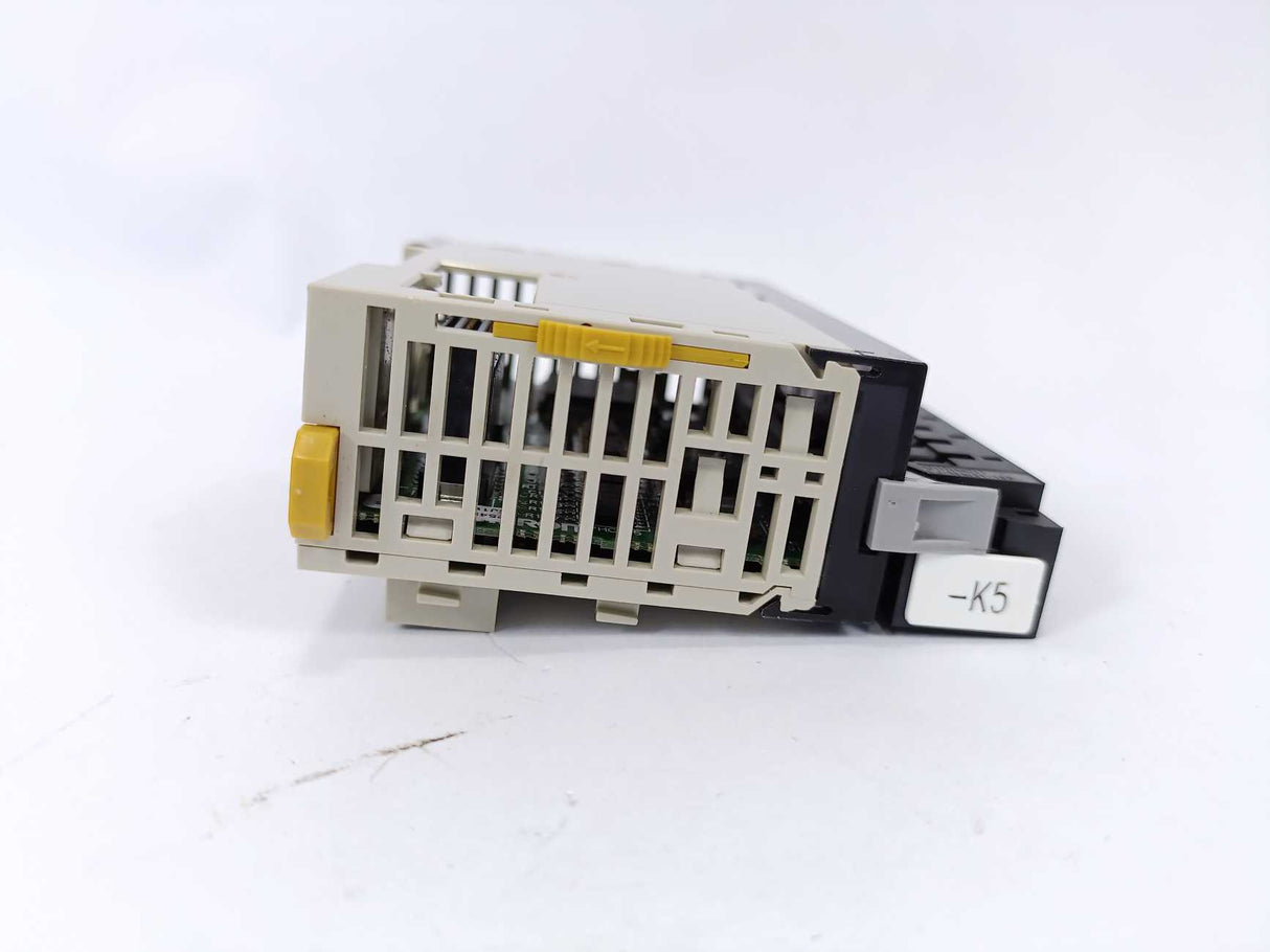 OMRON CJ1W-OD212 Output Unit 24V DC