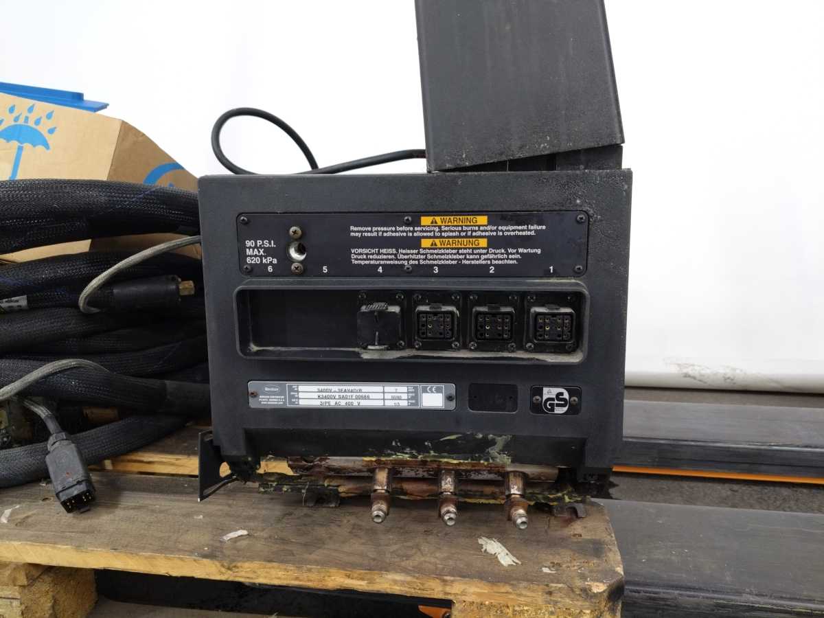 Nordson 3400V-3FAV4D/R VISTA Hot Melt Material Applicator