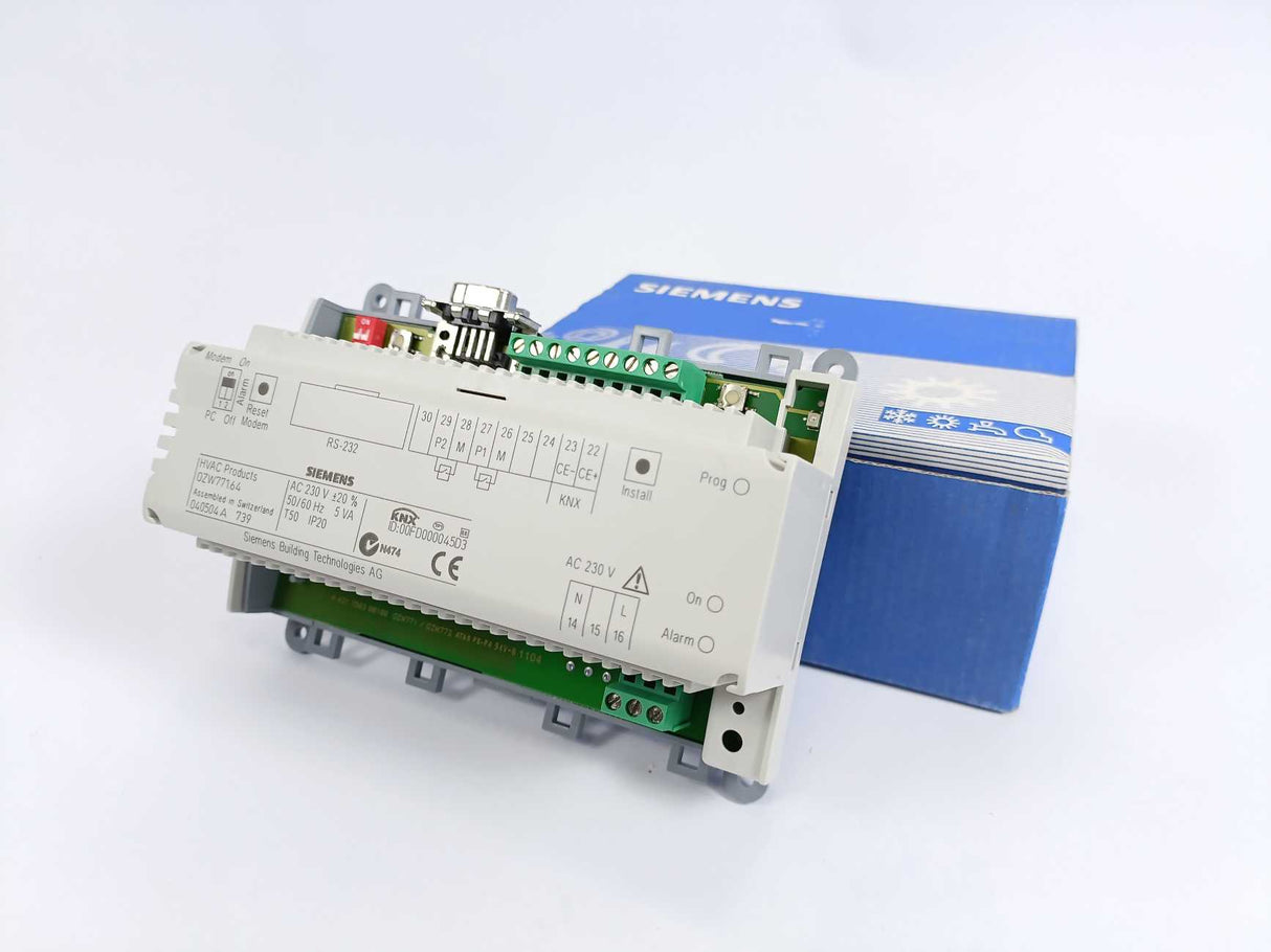 Siemens OZW771.64 HVAC Products Controller AC 230 V