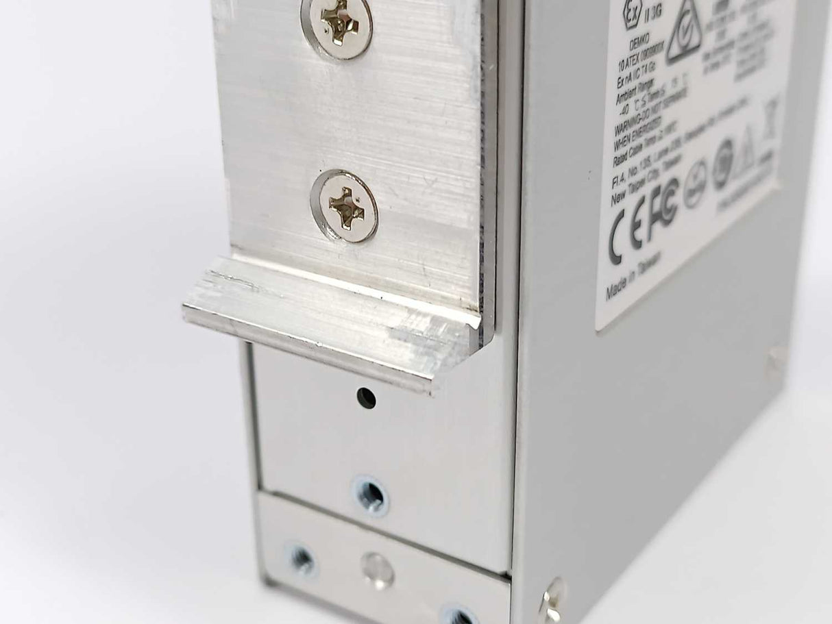 Moxa 3093001000115 EDS-205A-T Rev. 2.0.1 Ethernet Switch