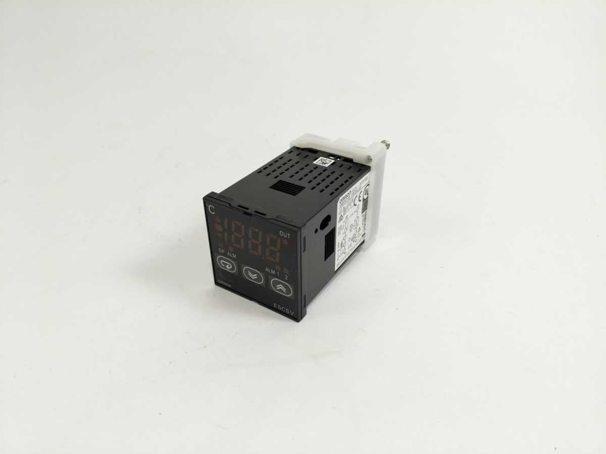 OMRON E5CSV-R1TD-500 Temperature Controller