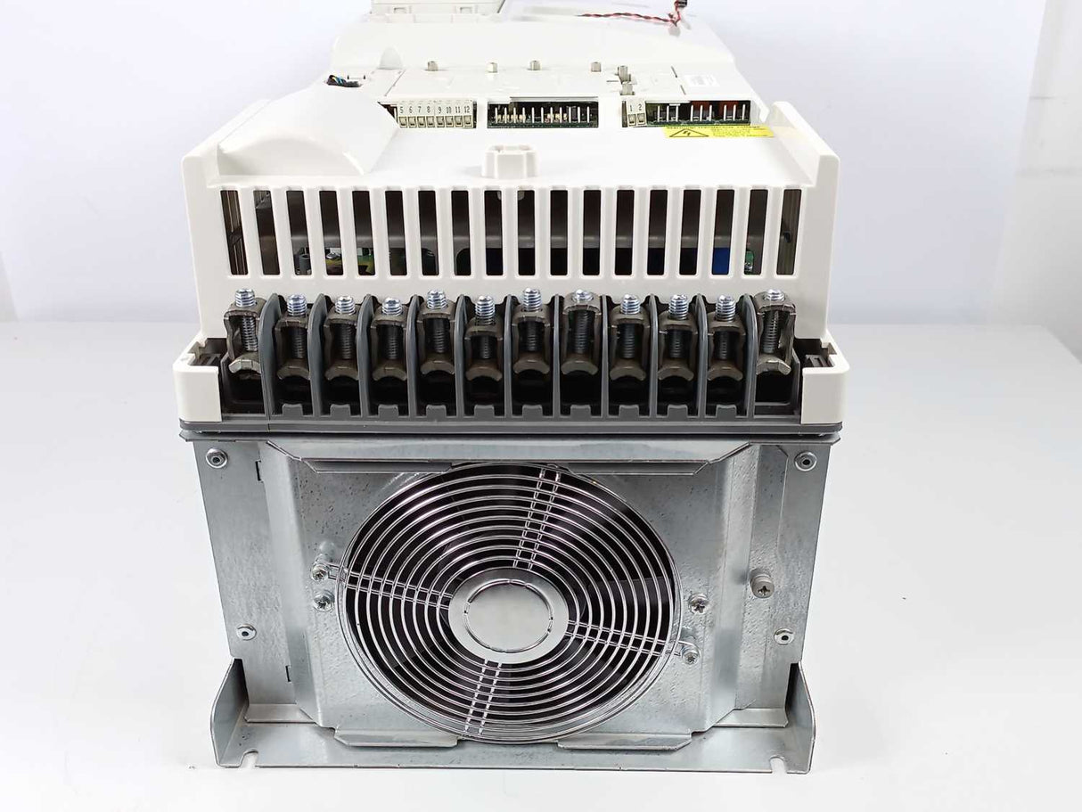 ABB ACS800-04-0060-7 +C132+D150+J400+L501+N698 Frequency Inverter w/ CDP-312R
