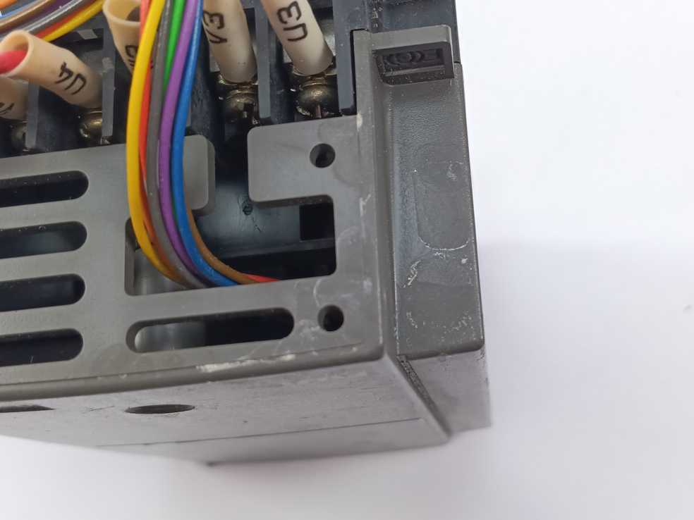 Fuji Electric FVR0.4C9S-2T0 Three-Phase 230VAC Adjustable Frequency Drive