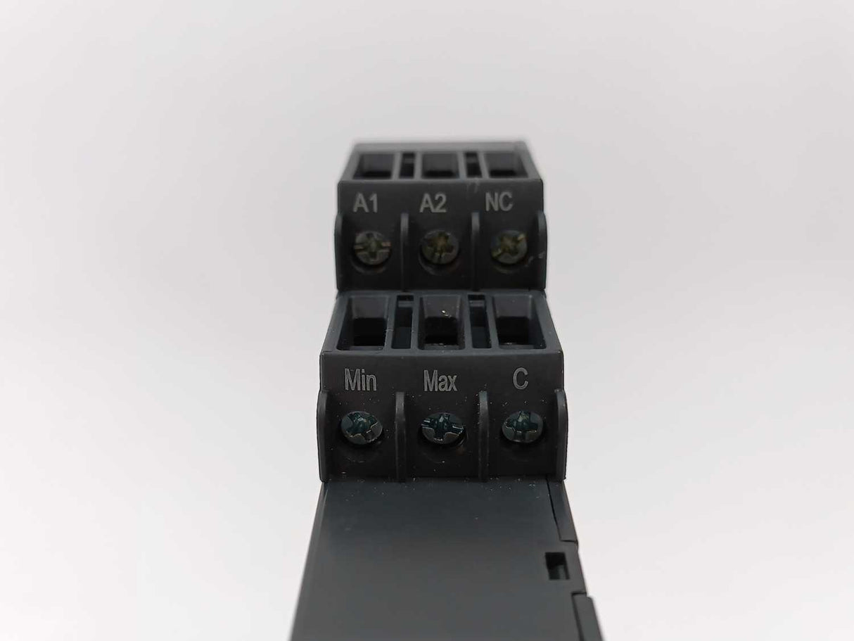 Schneider Electric RM22LA32MR Harmony Relays