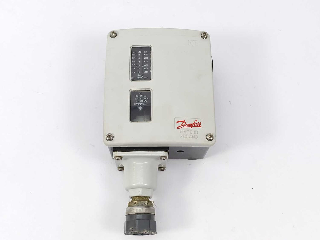 Danfoss 017A1692-01 Differential Pressure Switch, Type RT200