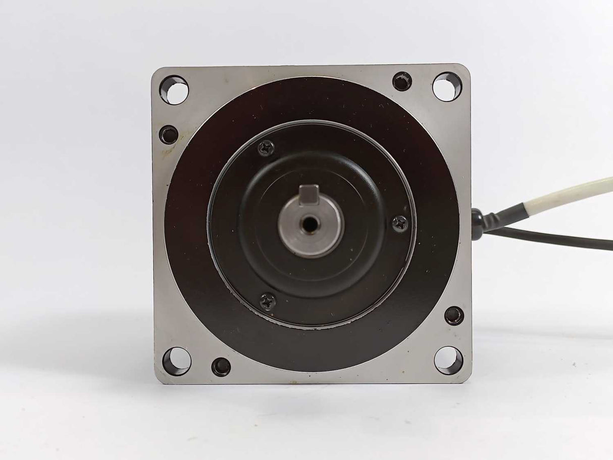 OMRON / YASKAWA SGMPH-15D1A61D-0Y AC Servo Motor