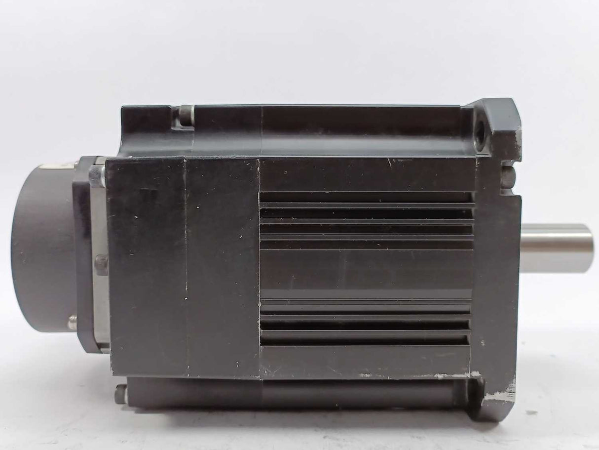 Mitsubishi HF-H154BS-A51 Servo Motor w/ Mitsubishi OSA105S5 Encoder