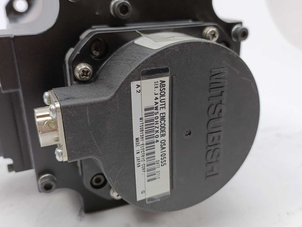 Mitsubishi HF-H154BS-A51 Servo Motor w/ Mitsubishi OSA105S5 Encoder