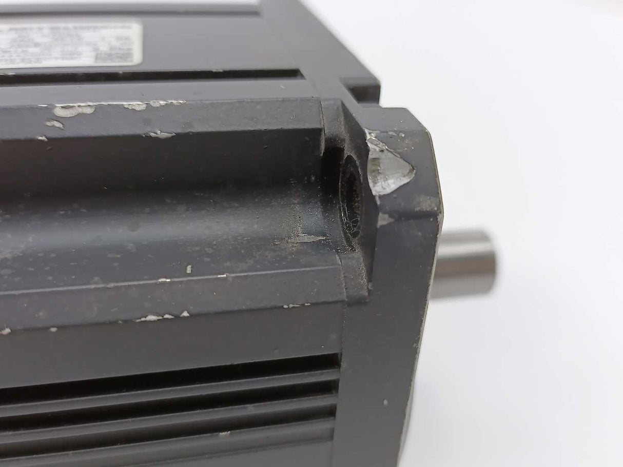Mitsubishi HF-H75BS-A51 Servo Motor w/ Mitsubishi OSA105S5 Encoder