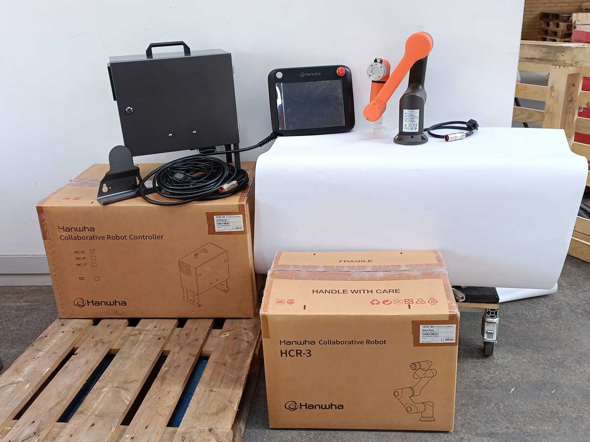 Hanwha HCR-3A RM-AM-0013A Collaborative Robot Arm W/ RM-AM-0021A Controller