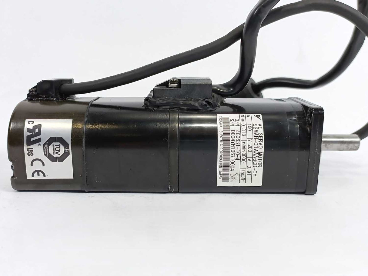 YASKAWA SGMAH-01AAA6CD-0Y 100W 200V Servo Motor