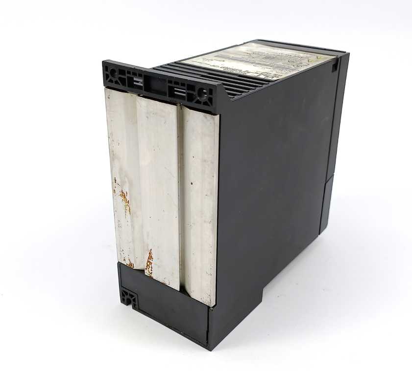 Danfoss 132F0001 VLT Frequency Converter 0,18kW FC-051PK18S2E20