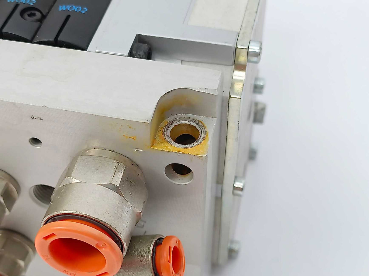 Festo 165811 Electrical Interface CPV14-GE-DI01-8 +152427 + 18210