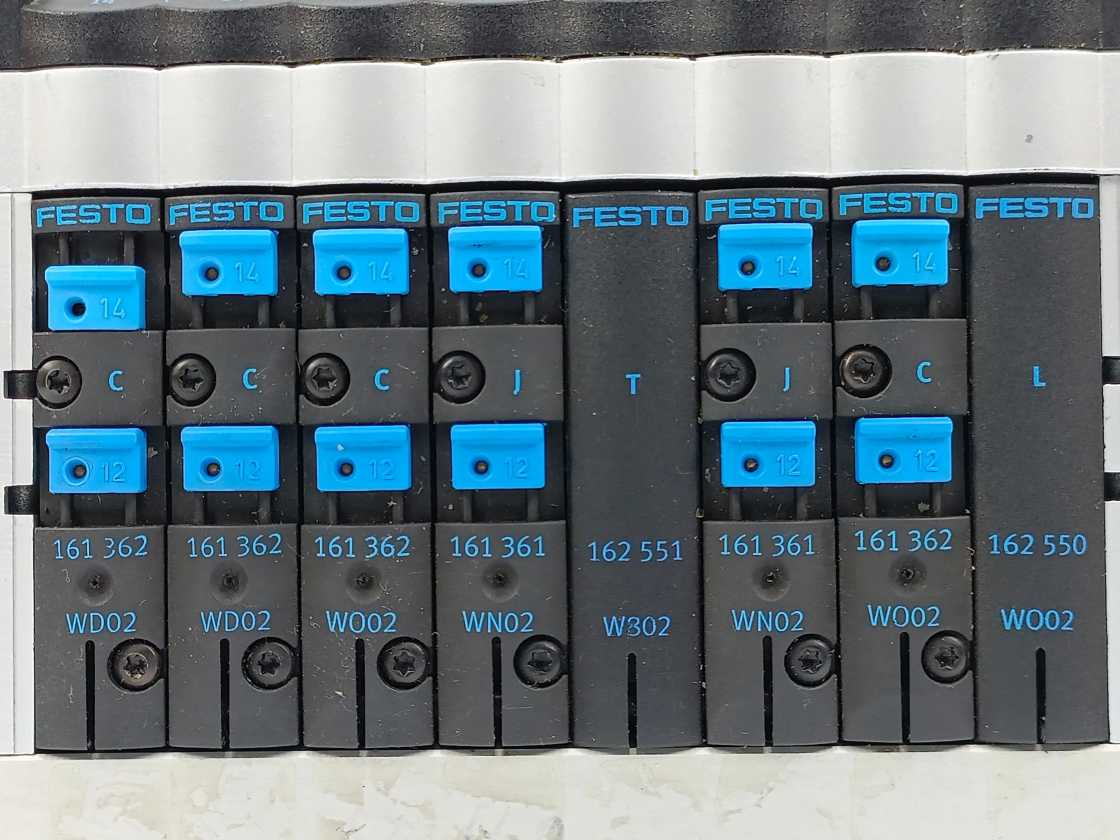 Festo 165811 Electrical Interface CPV14-GE-DI01-8 +152427 + 18210