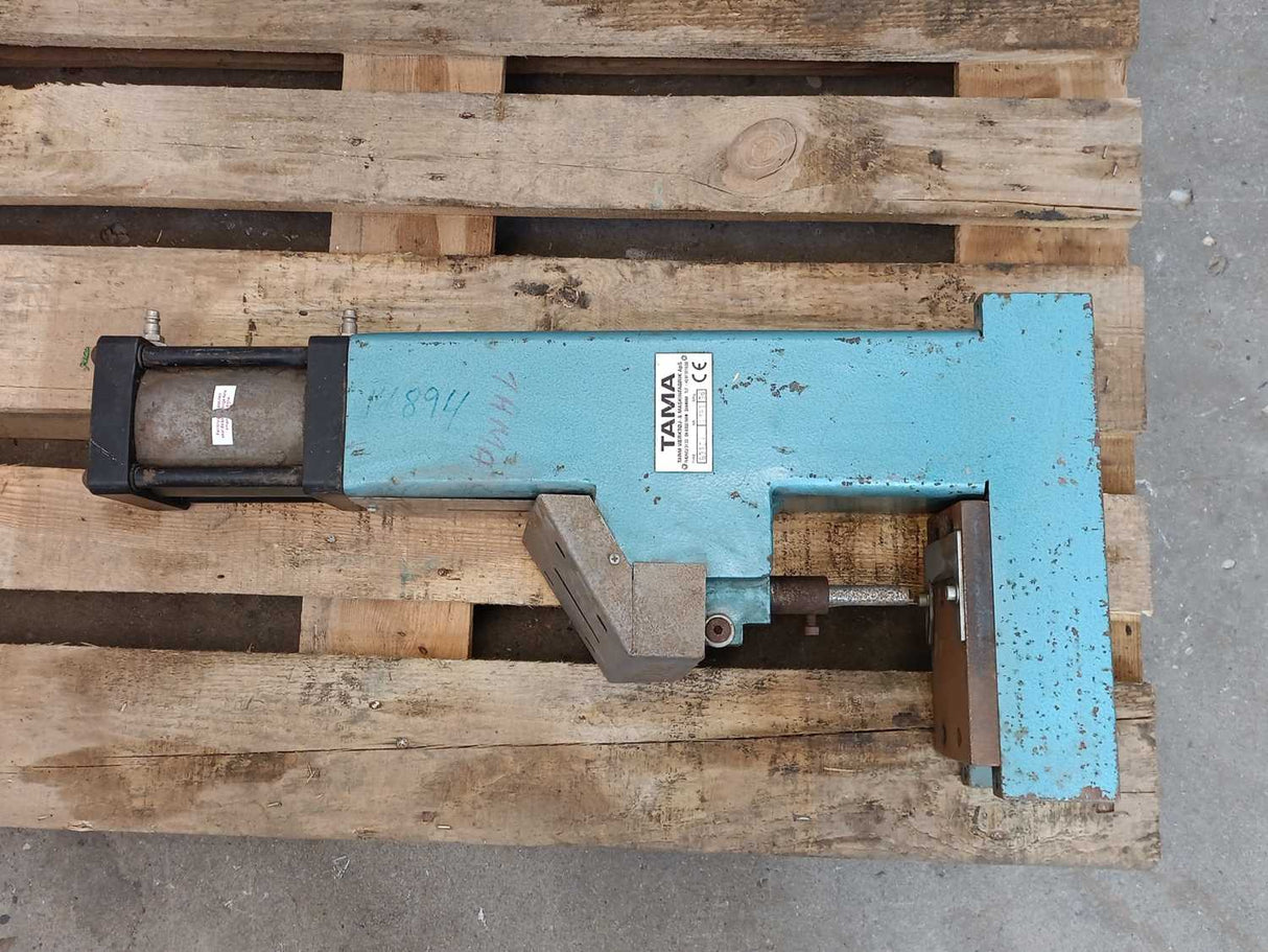Demo Tama 63107 Pneumatic Punching Unit