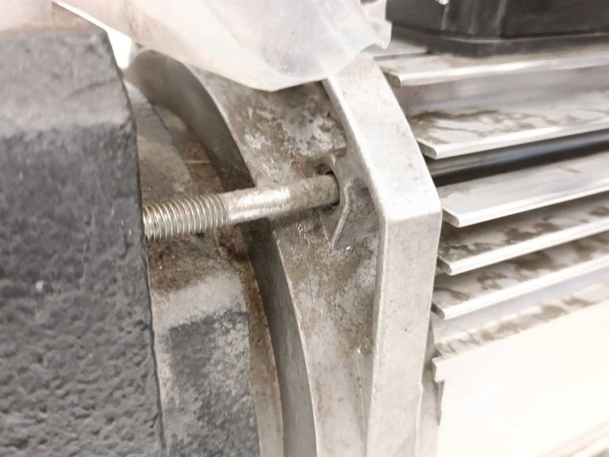 Leybold Vakuum 140000 TRIVAC D2,5 Rotary Vane Vacuum Pump