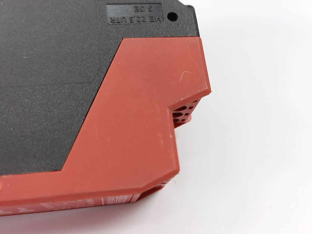 Schneider XPSDMB1132P Module for magnetic switch