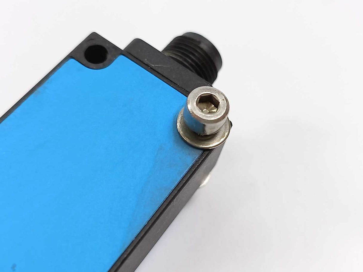 SICK 1012895 WT18-2P410, Photoelectric Proximity Sensor