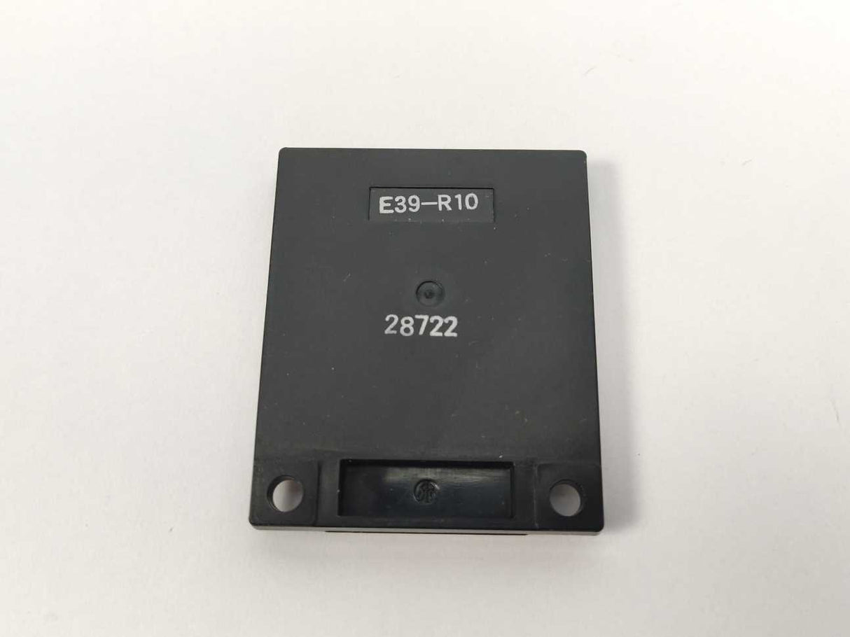 OMRON E3Z-R81-M1J Photoelectric Switch 0.3m + E39-R10