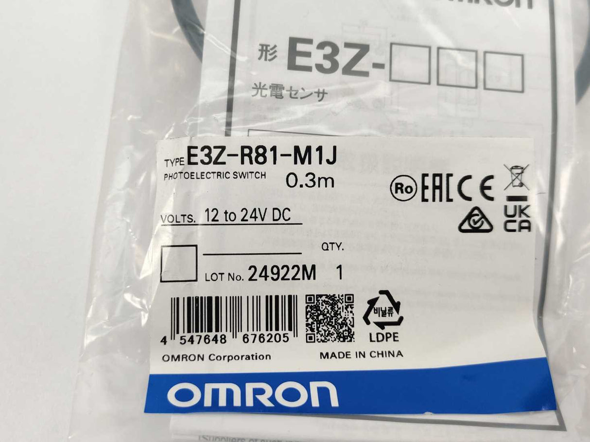 OMRON E3Z-R81-M1J Photoelectric Switch 0.3m + E39-R10