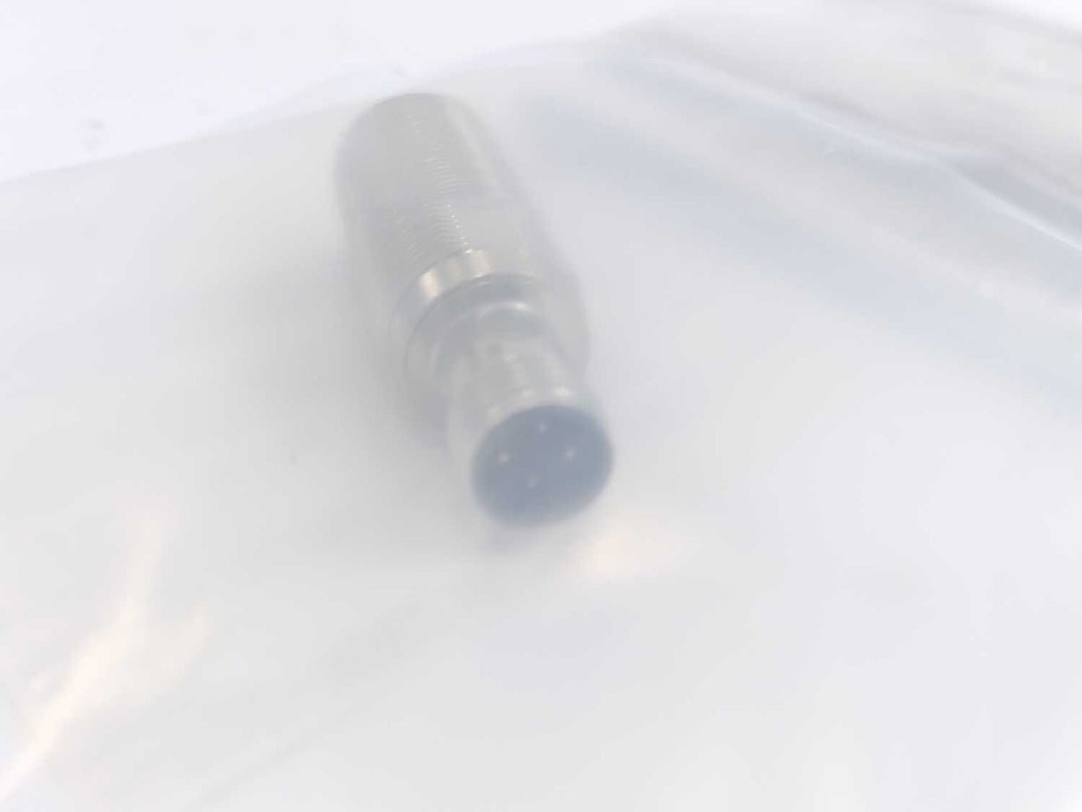 OMRON E2E-X8B218-M1 Proximity Sensor 10-30VDC
