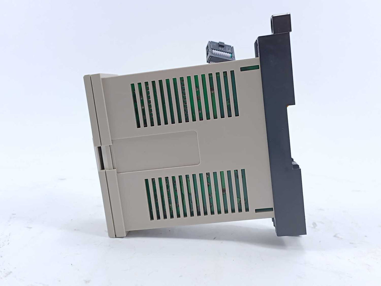 OMRON 3G2A3-OC221 I/O Device