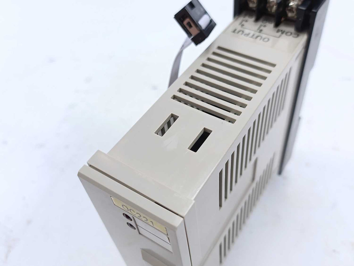 OMRON 3G2A3-OC221 I/O Device