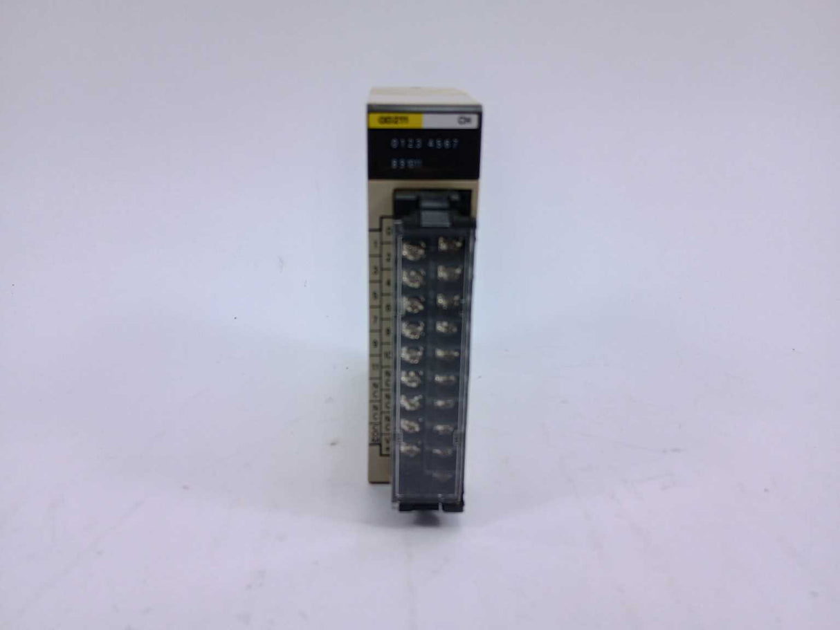 OMRON C200H-OD211 OUTPUT UNIT 24VDC