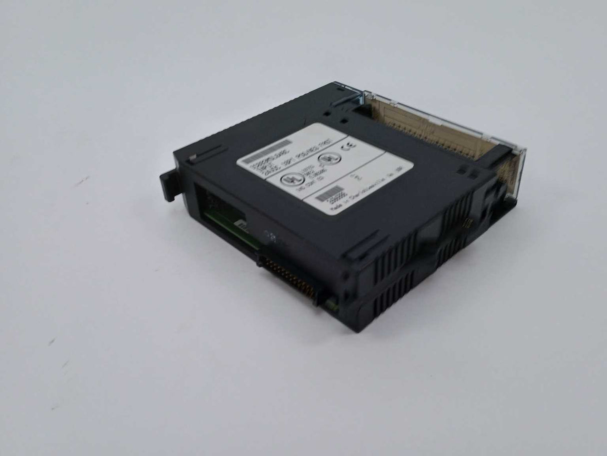 GE Fanuc IC693MDL646C INPUT 24VDC 16PT POS/NEG FAST