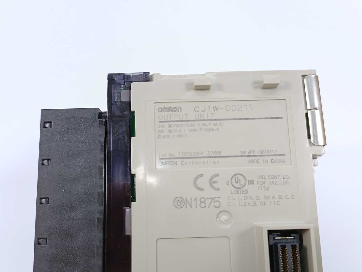 OMRON CJ1W-OD211 Digital Output Unit