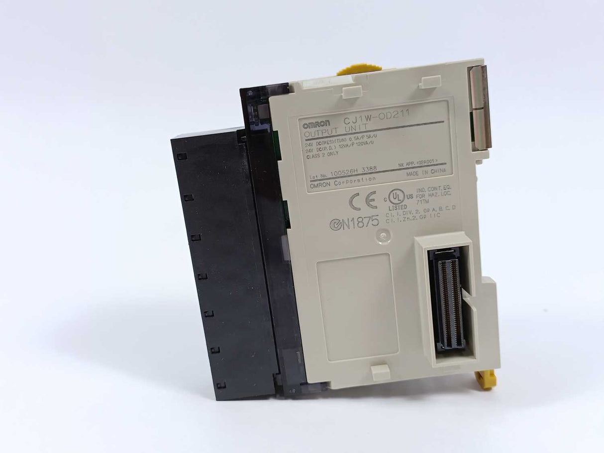 OMRON CJ1W-OD211 Digital Output Unit