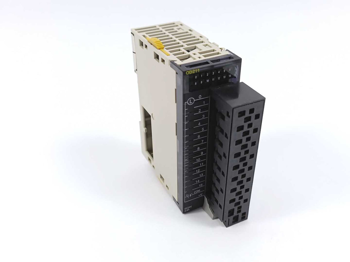 OMRON CJ1W-OD211 Digital Output Unit