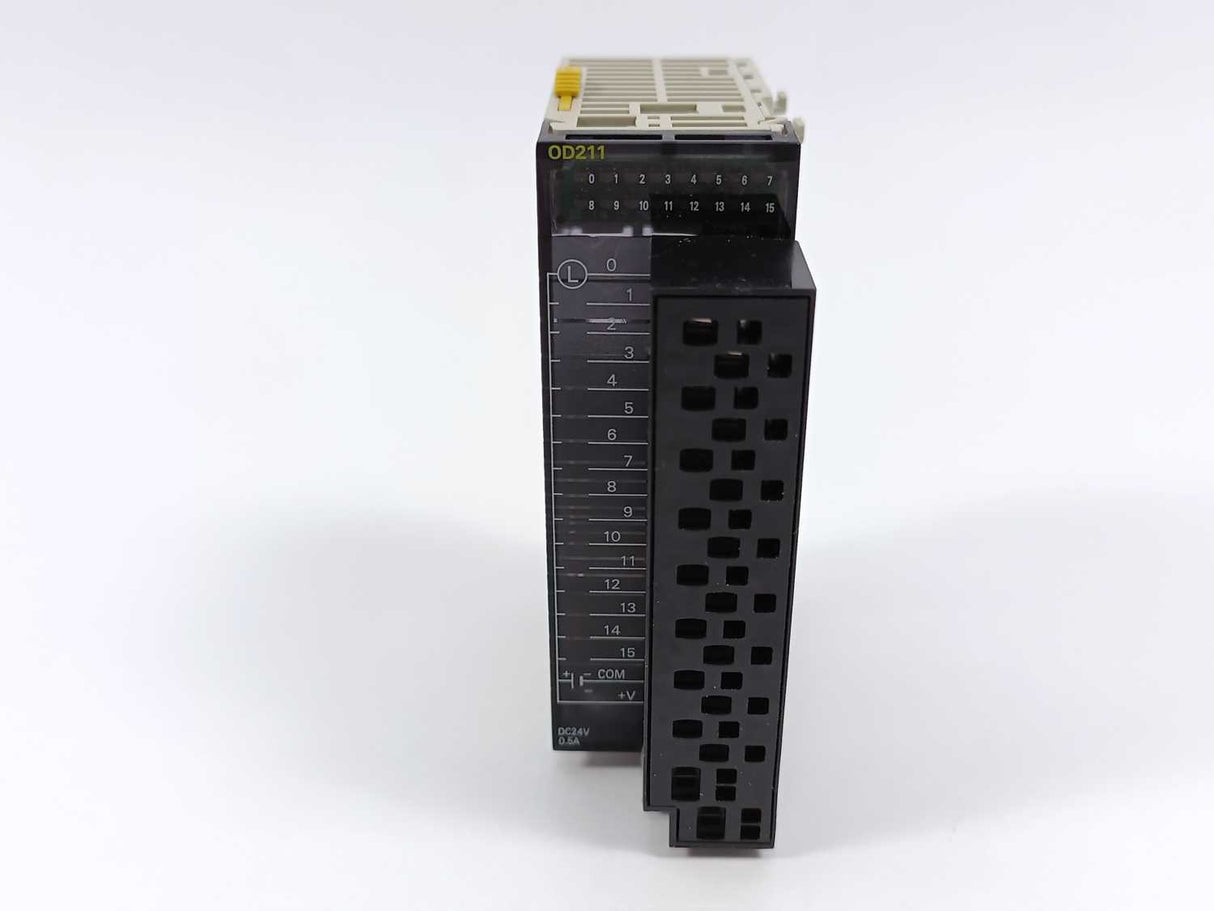 OMRON CJ1W-OD211 Digital Output Unit