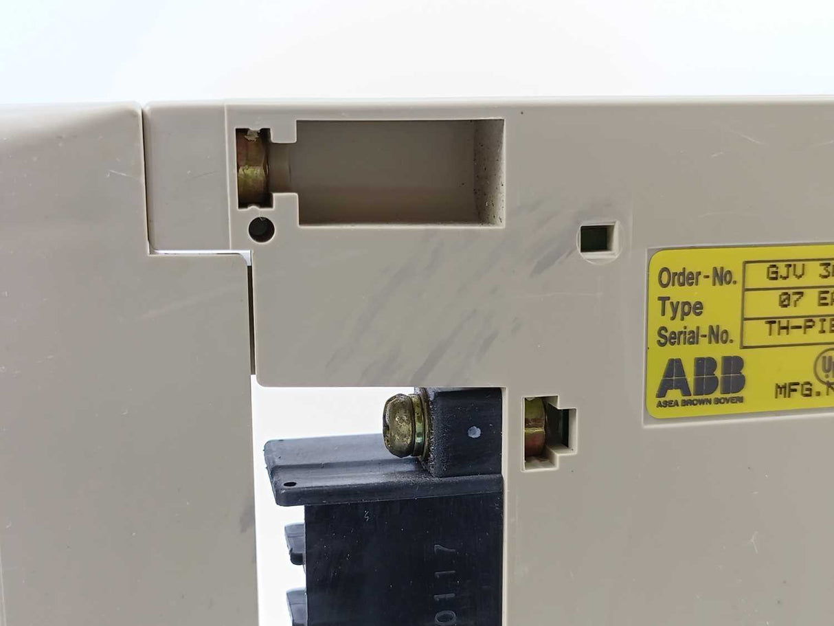 ABB GJV 30 743 51 R1 Analog Input Module 07 EA 61 R1