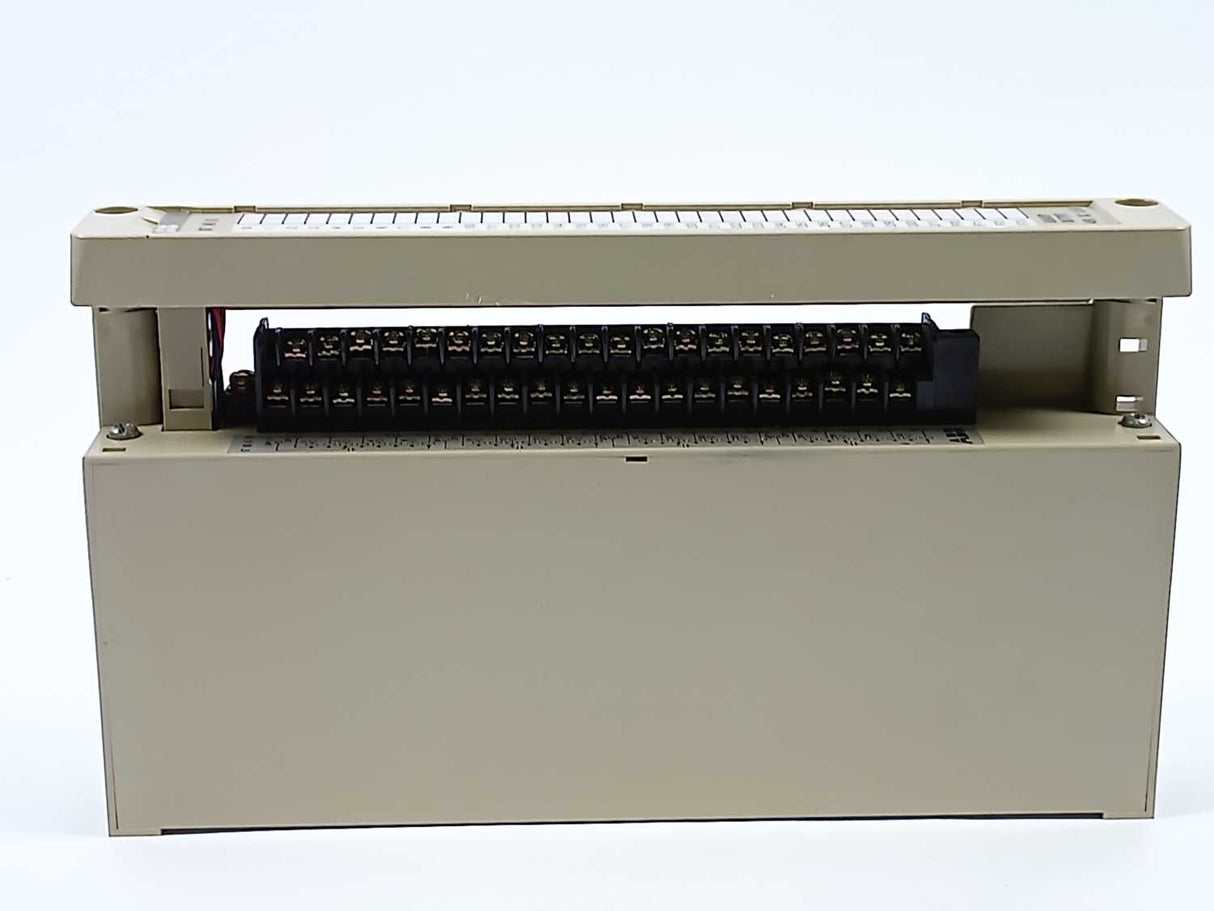 ABB GJV 30 743 61 R1 Binary Output Module 07 AB 61 R1