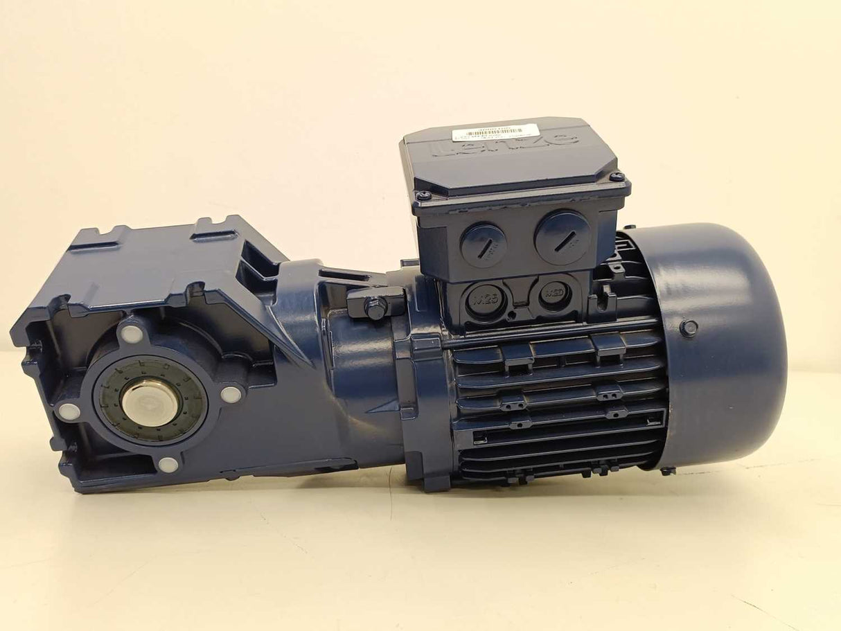 LENZE MHEMAXX080-32C1C G50BB111MHBR2C00 Duty motor