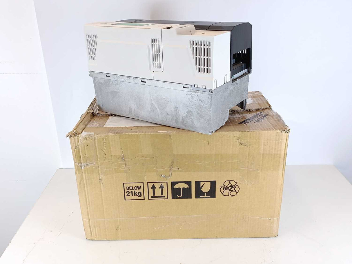 NIDEC / Control Techniques M700-06400350A Unidrive M Inverter Drive 15/18,5kW
