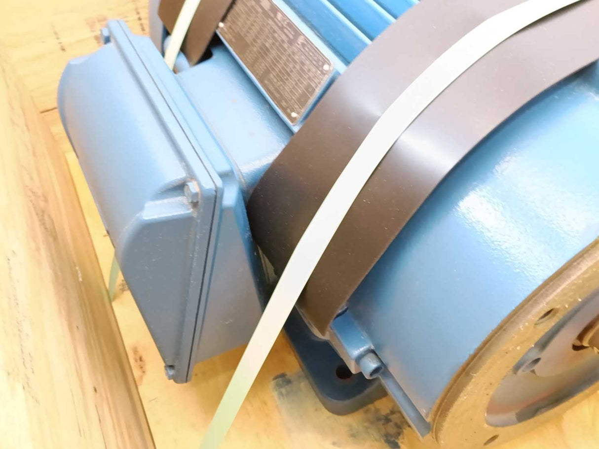 WEG W22 TE1BF0X0N 324TC 40HP 17551475 RPM