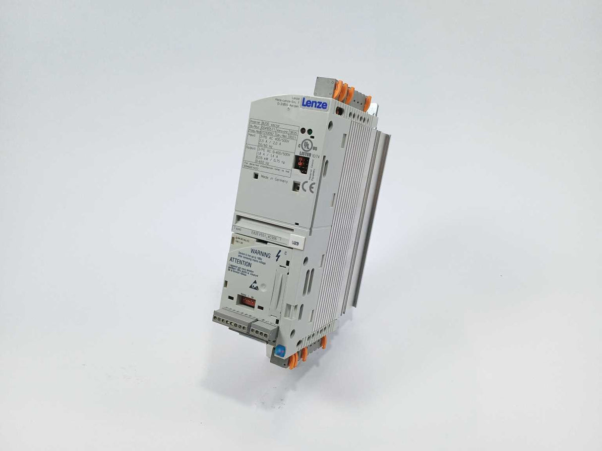LENZE E82EV551C4C906 00490571 8200 Vector