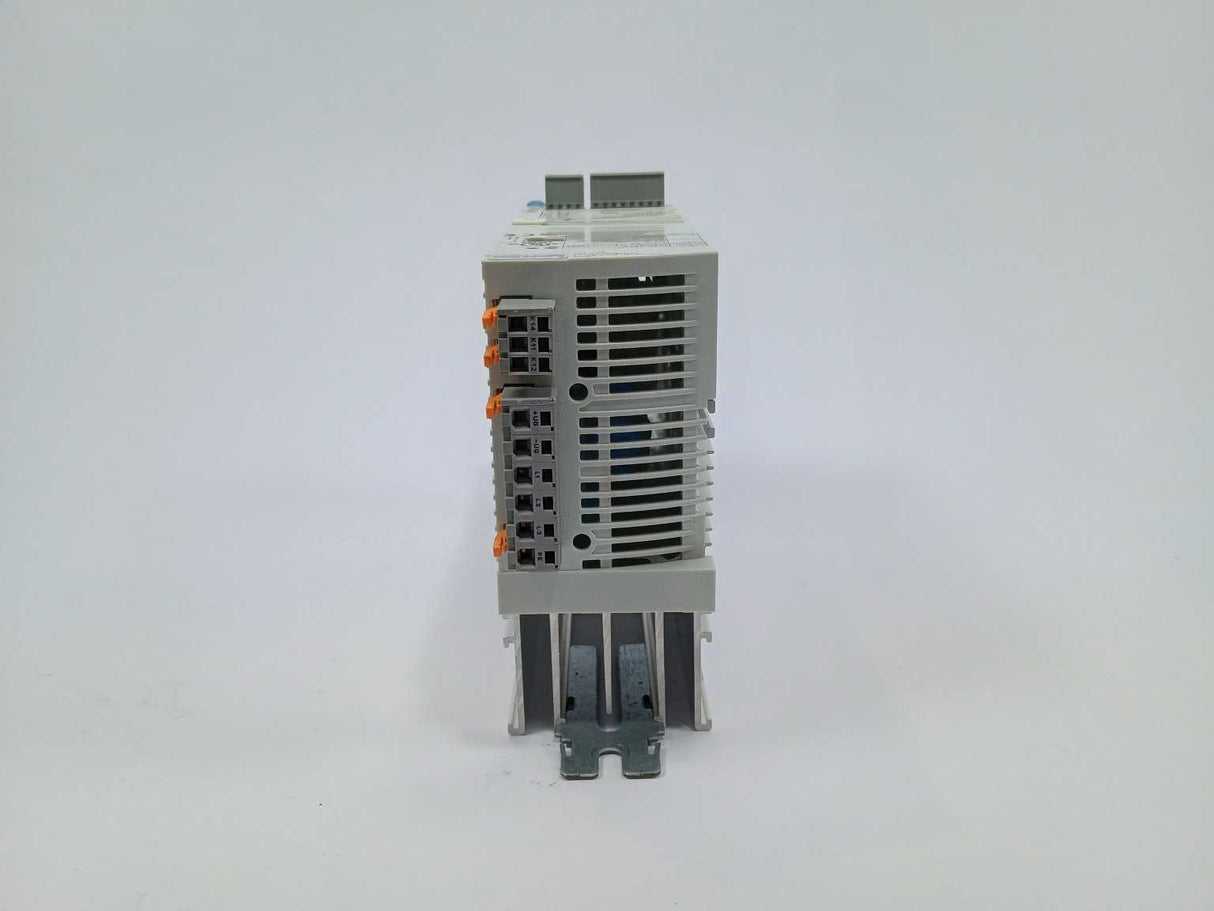 LENZE E82EV551C4C906 00490571 8200 Vector