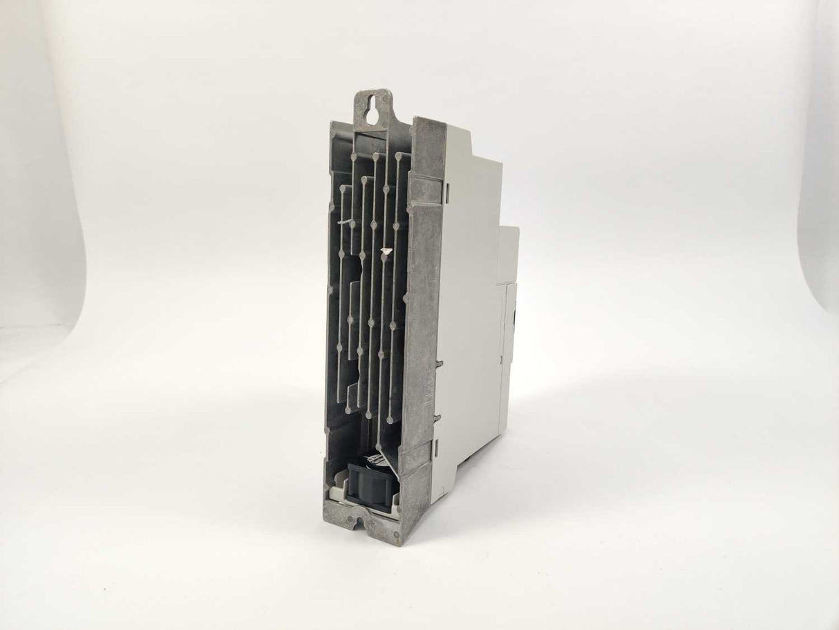 LENZE E84AVSCE1524SX0 StateLine C 8400 Frequency Converter 1.5kW