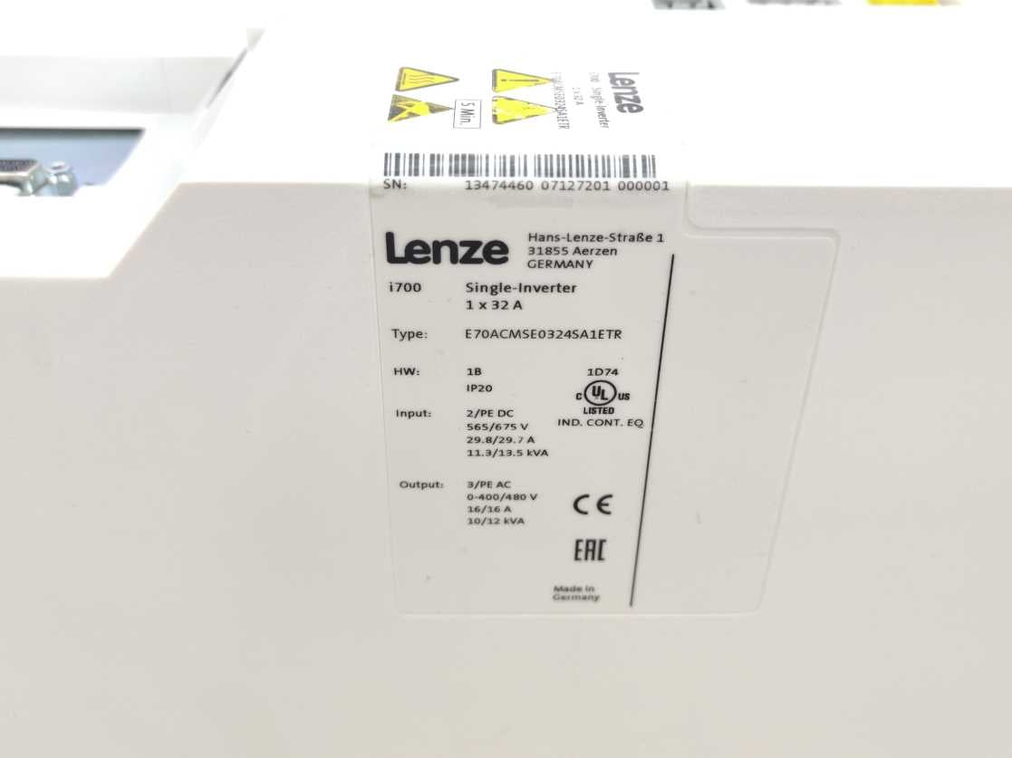 LENZE E70ACMSE0324SA1ETR i700 Single-Inverter 1x32 A