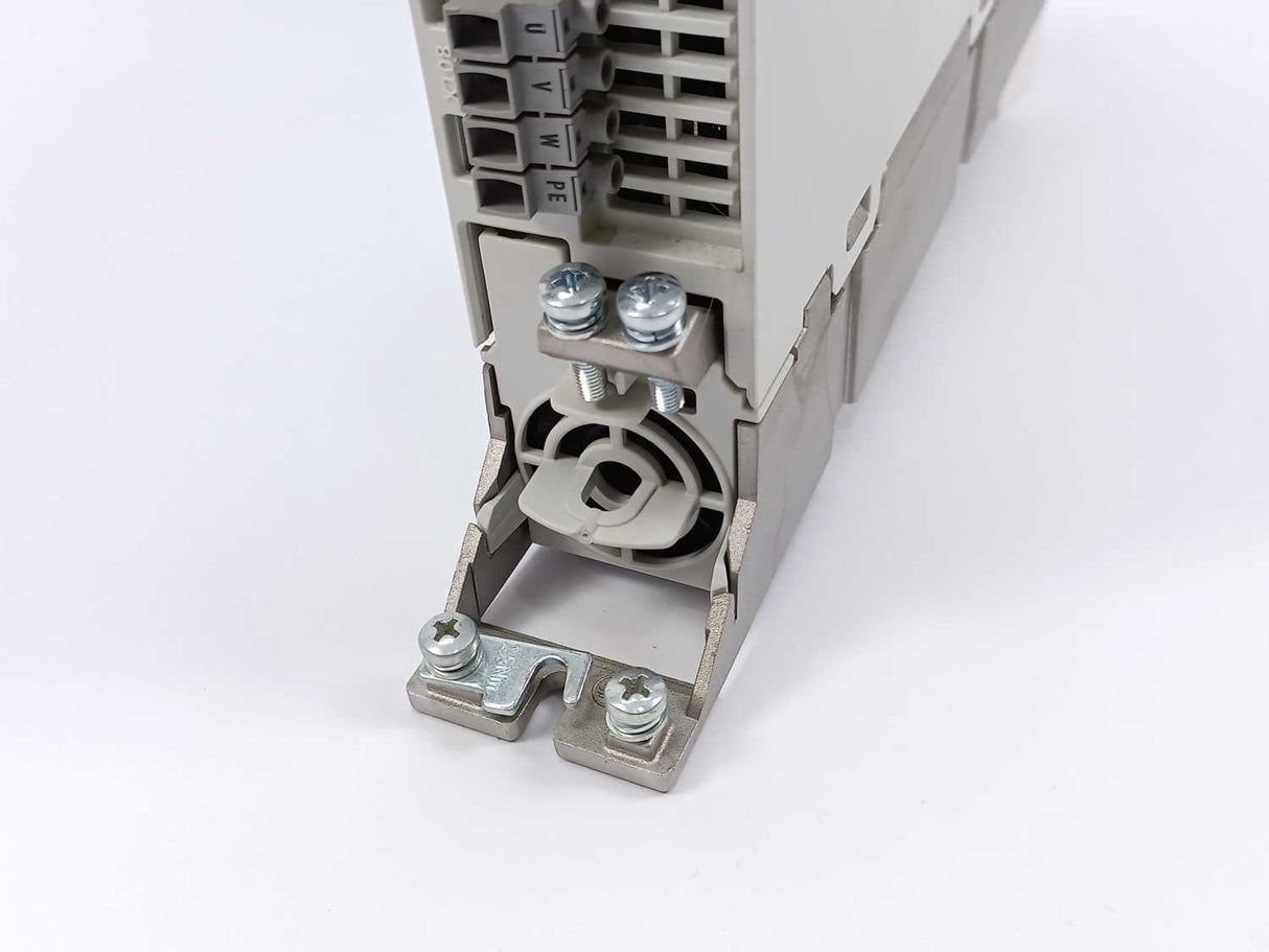 LENZE E70ACMSE0204SA1ETR i700 Single-Inverter 1x20 A