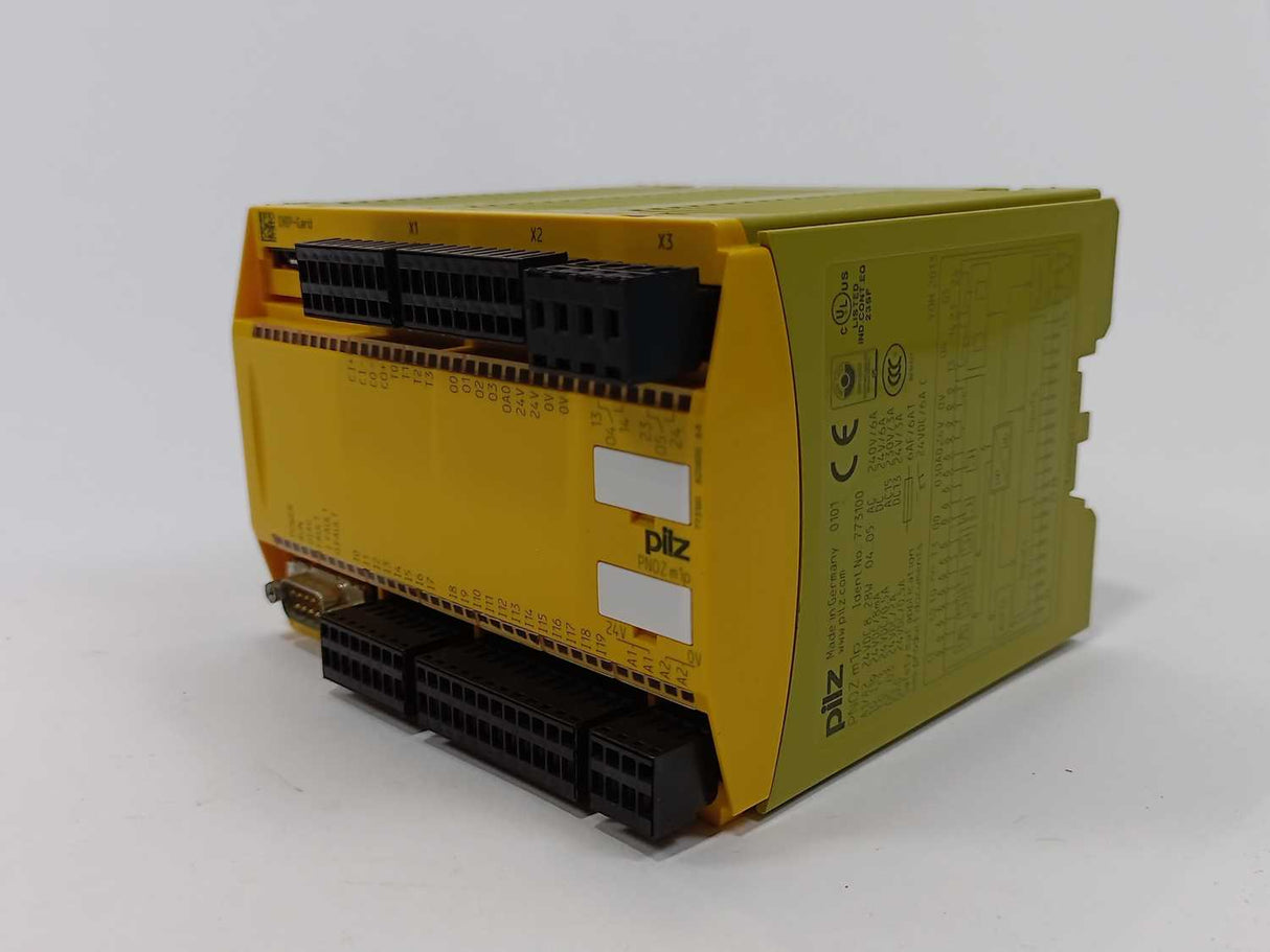 Pilz 773100 PNOZ m1p safety relay
