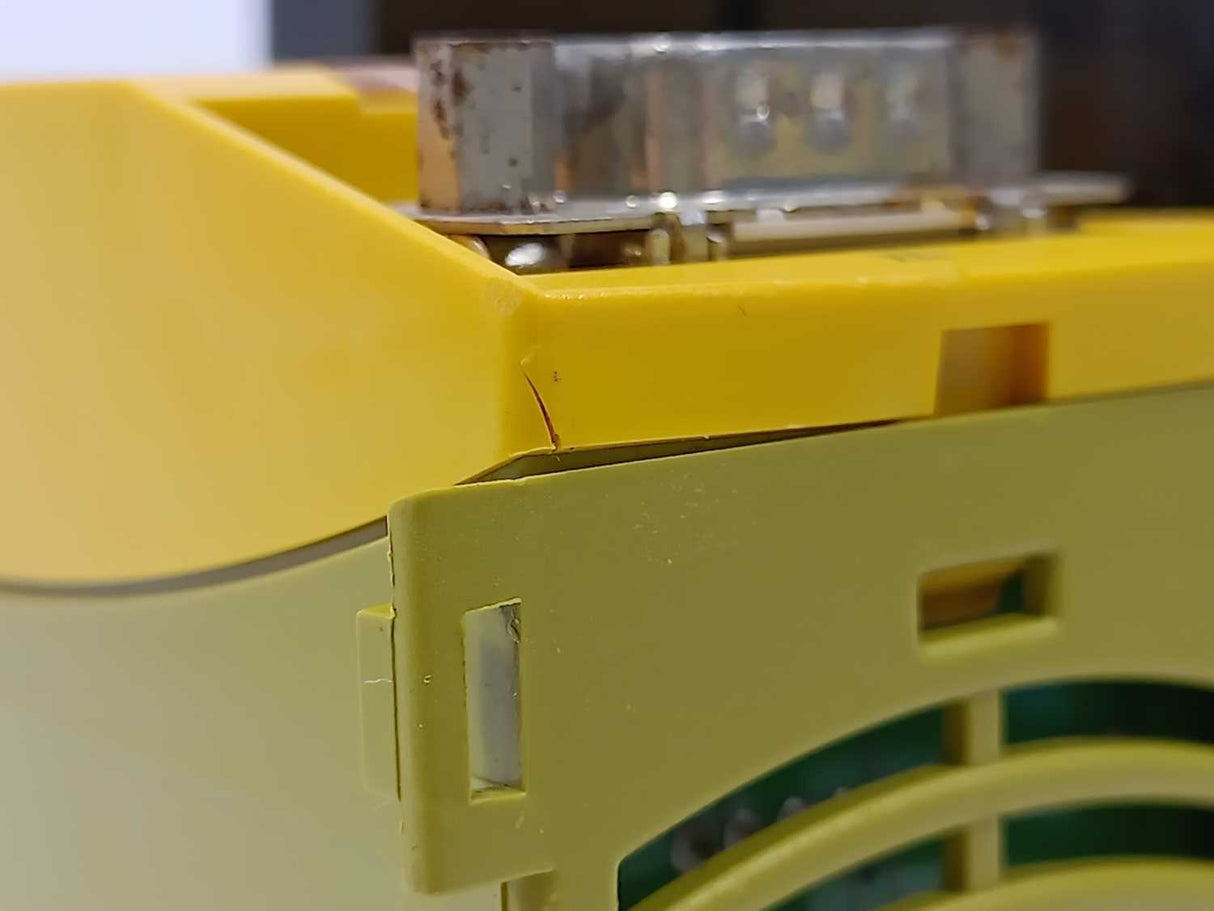 Pilz 773100 PNOZ m1p safety relay