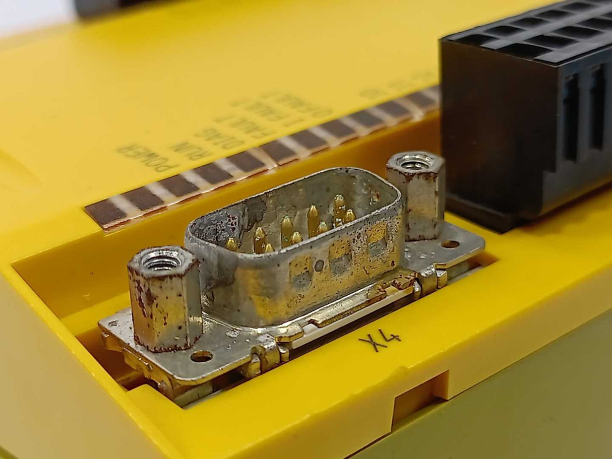 Pilz 773100 PNOZ m1p safety relay